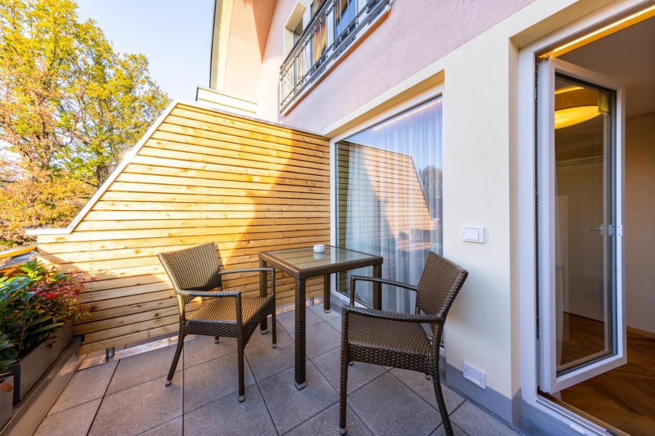 Parkhotel Gueldene Berge Weißenfels Buitenkant foto