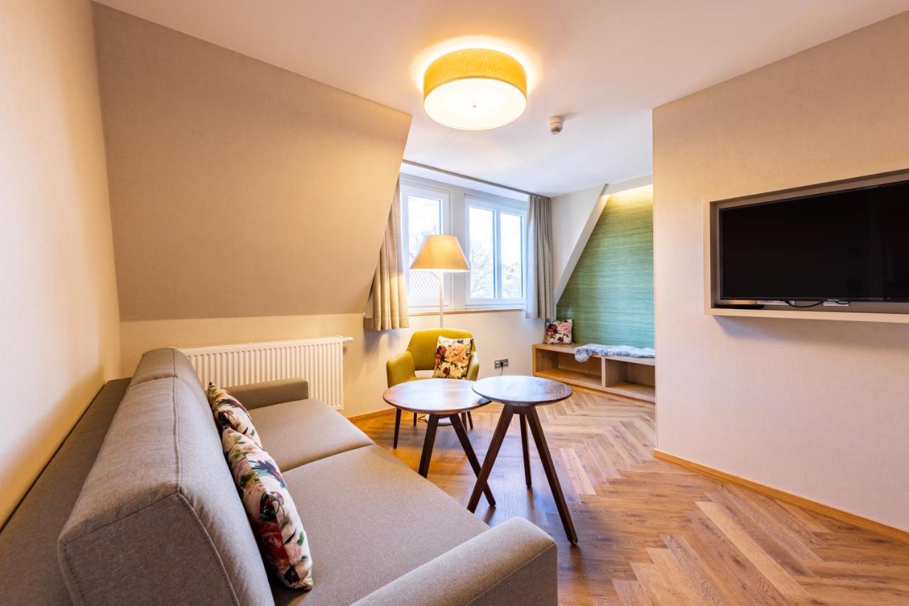 Parkhotel Gueldene Berge Weißenfels Buitenkant foto
