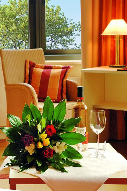 Parkhotel Gueldene Berge Weißenfels Kamer foto