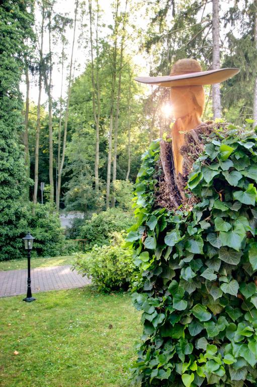 Parkhotel Gueldene Berge Weißenfels Buitenkant foto
