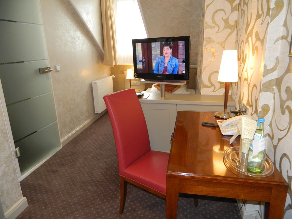 Parkhotel Gueldene Berge Weißenfels Kamer foto