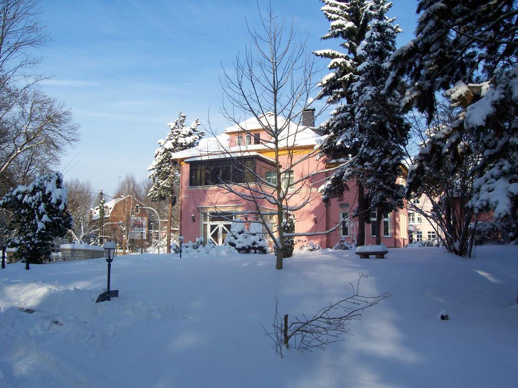 Parkhotel Gueldene Berge Weißenfels Buitenkant foto