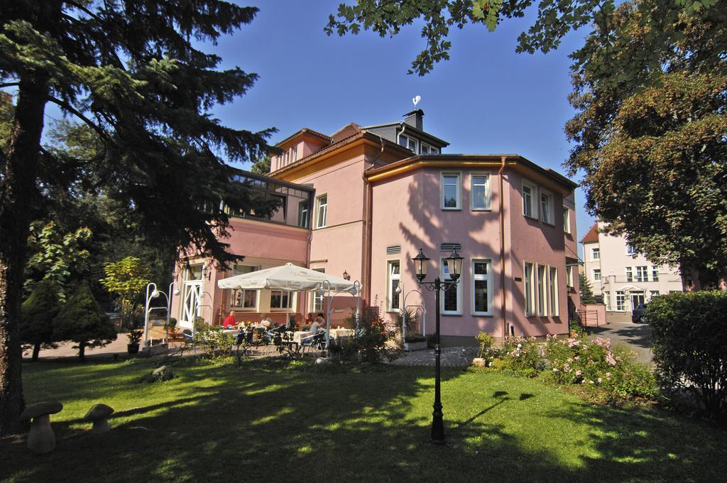 Parkhotel Gueldene Berge Weißenfels Buitenkant foto